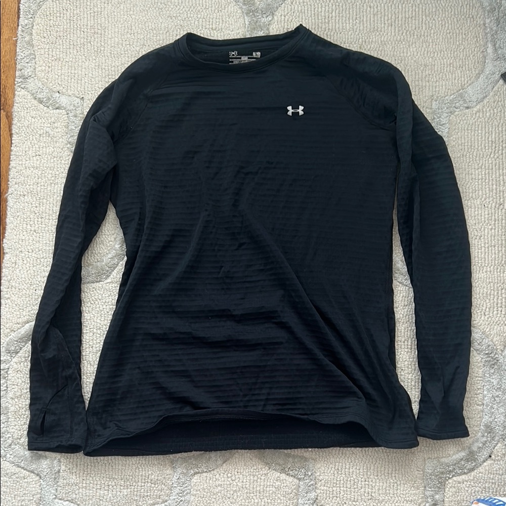 Under Armour Black Long Sleeve base layer